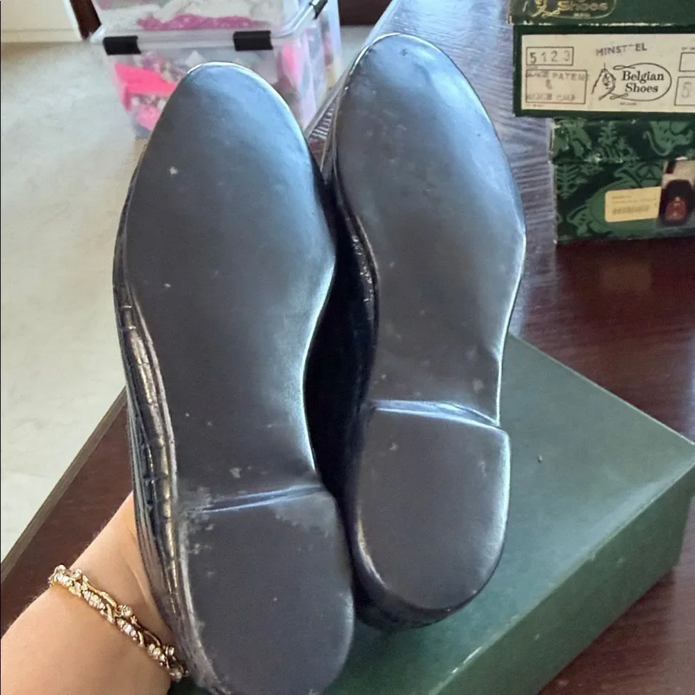 Stylish navy blue Crocodile Pattern Loafers